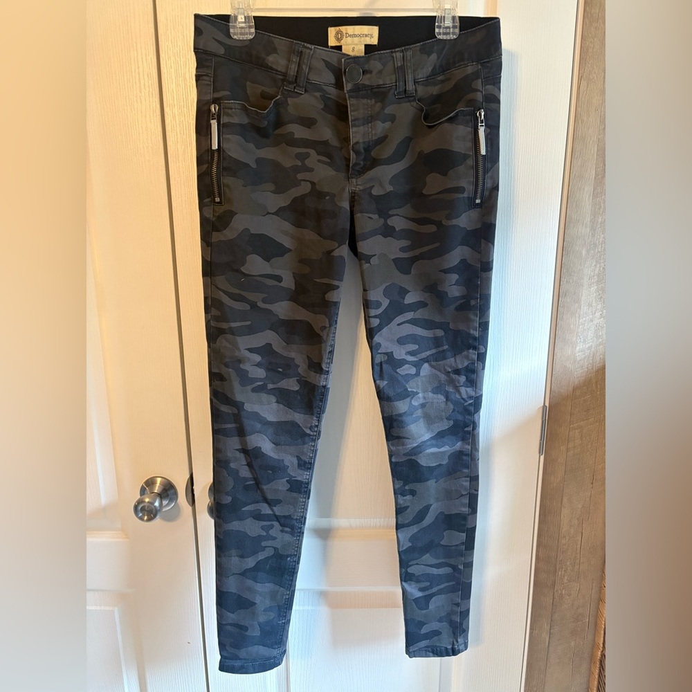 Democracy Black Camouflage Skinny Pants